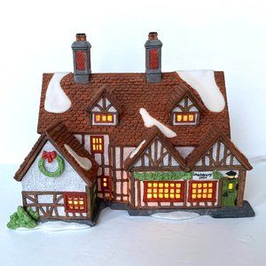 Vintage Department 56 Dickens Village Series Ashbury Inn Illuminated 1991 #55557